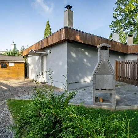 Holiday home Ferienhaus-sternchen-3-am-schwarzer-see